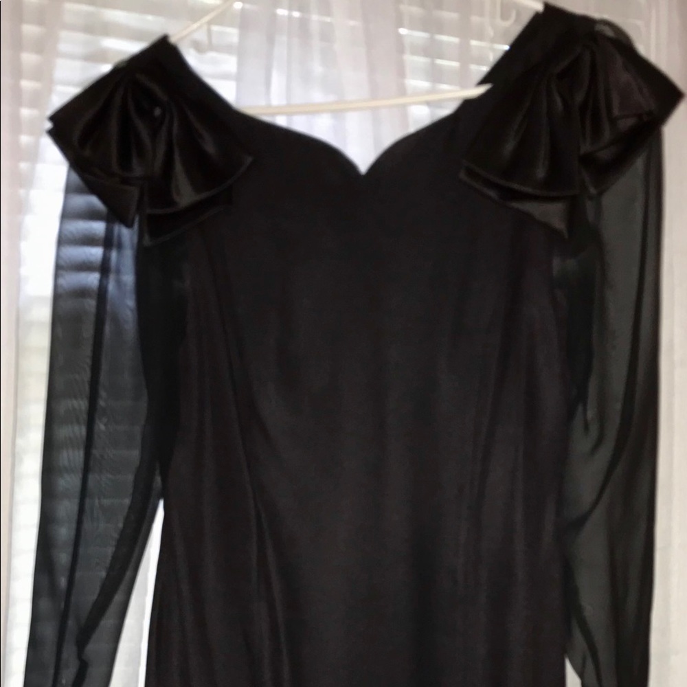 👗Dress👗 - Picture 2 of 4
